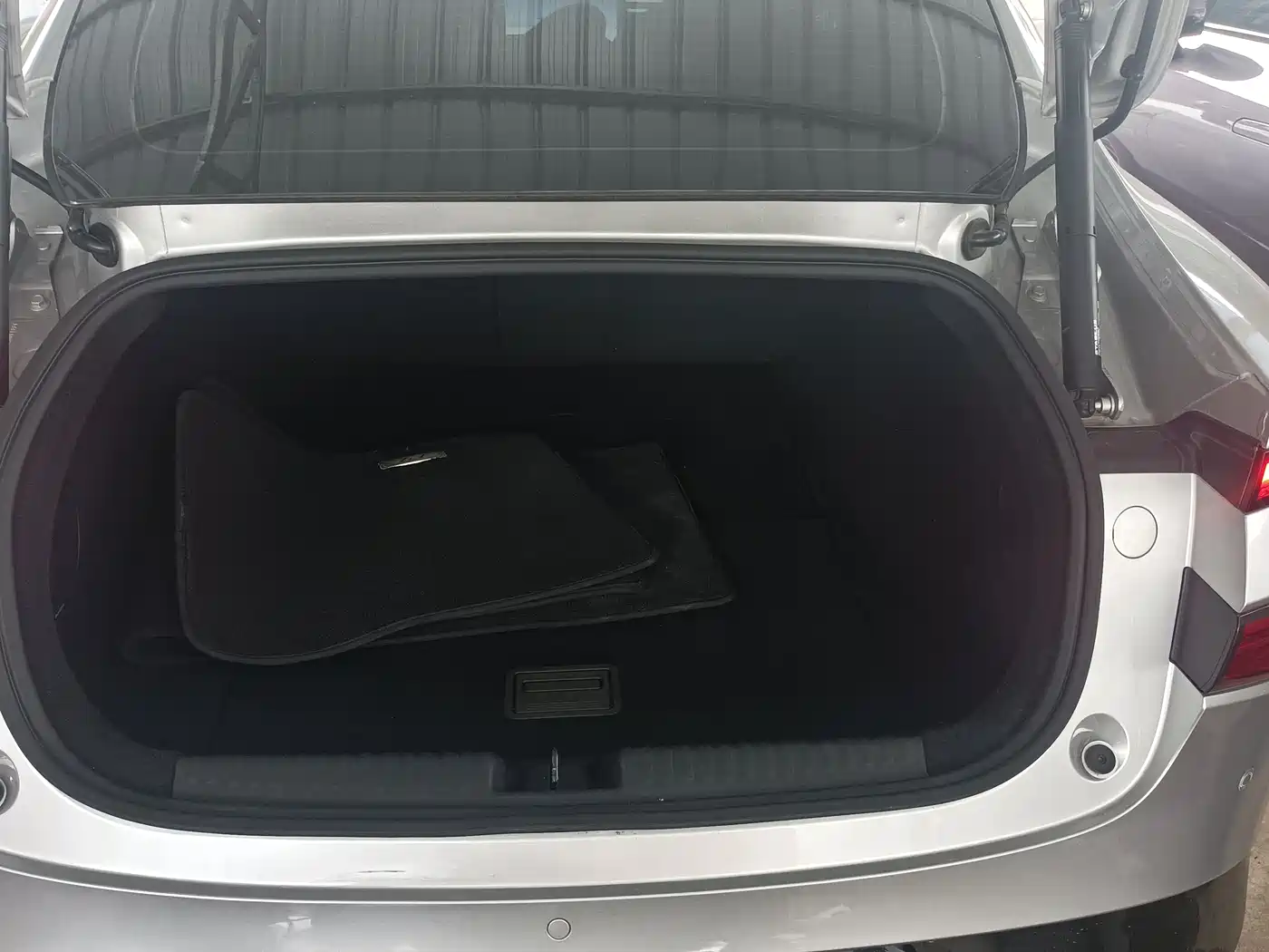 XPeng P7 2023 P7i 702 Pro фото 15