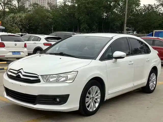  Citroën C-Quatre 2016 Classic Sedan 1.6L Automatic Premium