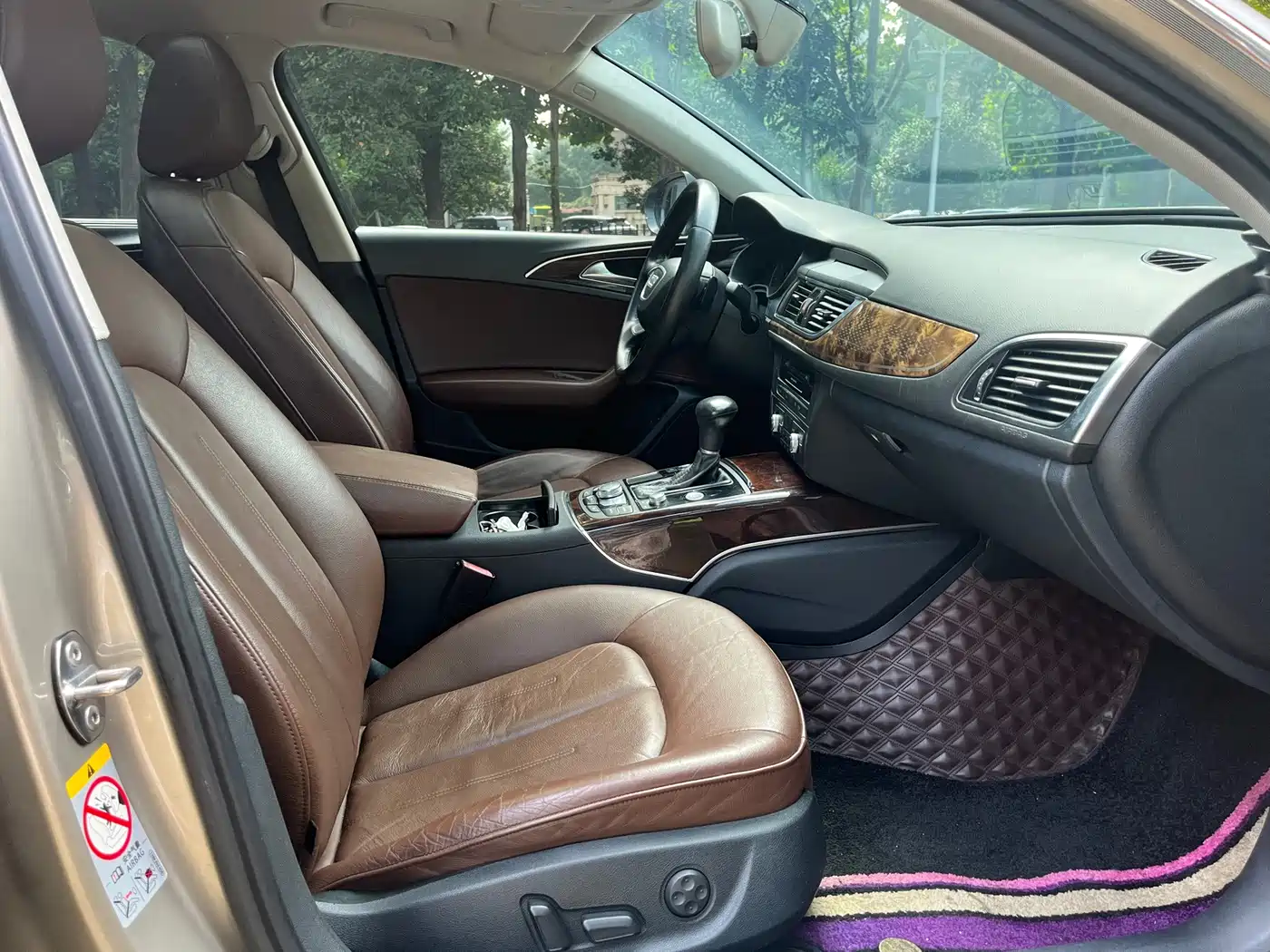 Photo 10 - Audi A6L