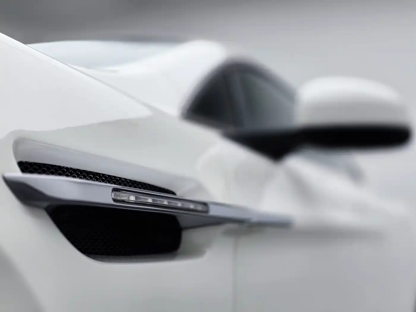 Aston Martin Rapide 2011 2010 6.0L