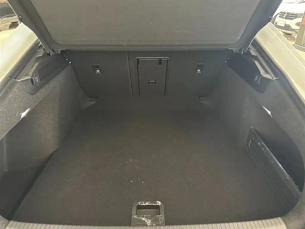Volkswagen FAW-Volkswagen CC 2025 380TSI Eye-catching Shared Edition фото 33