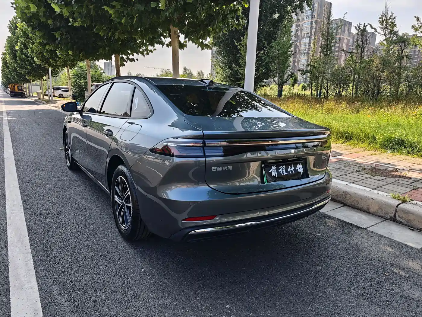 Geely Galaxy Galaxy A7 2025 2025 EM-i 70km Voyage Edition