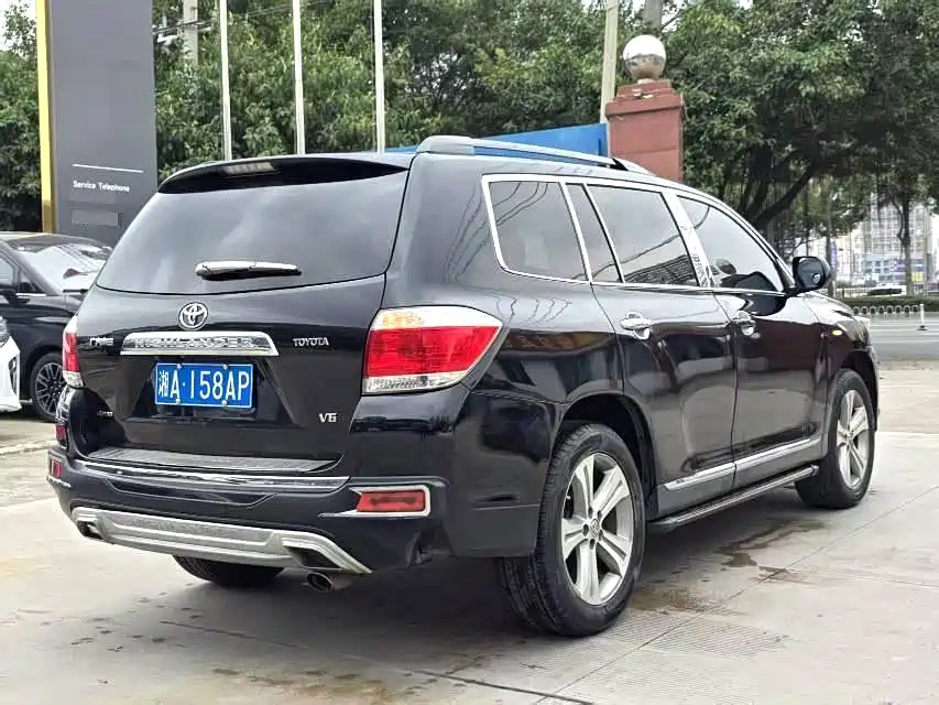 Toyota Highlander 2012 2.7L 2WD 7-Seater Luxury Edition фото 9