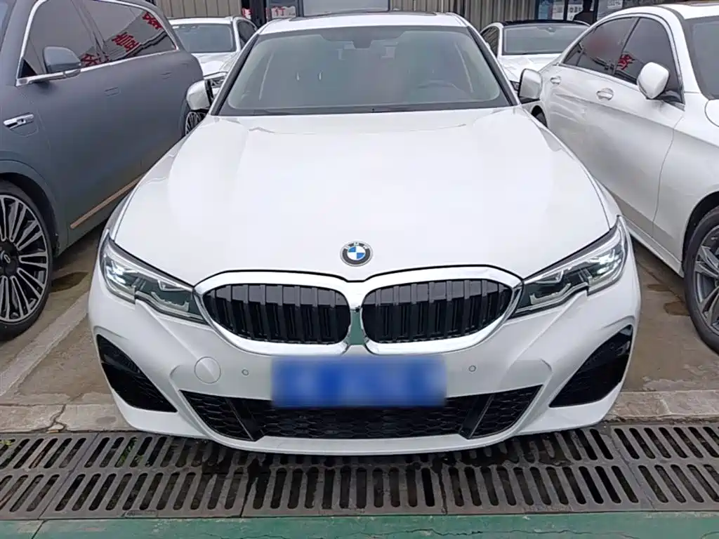 BMW 3-SERIES