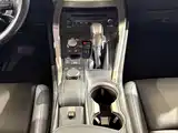 Photo 10 - Lexus NX