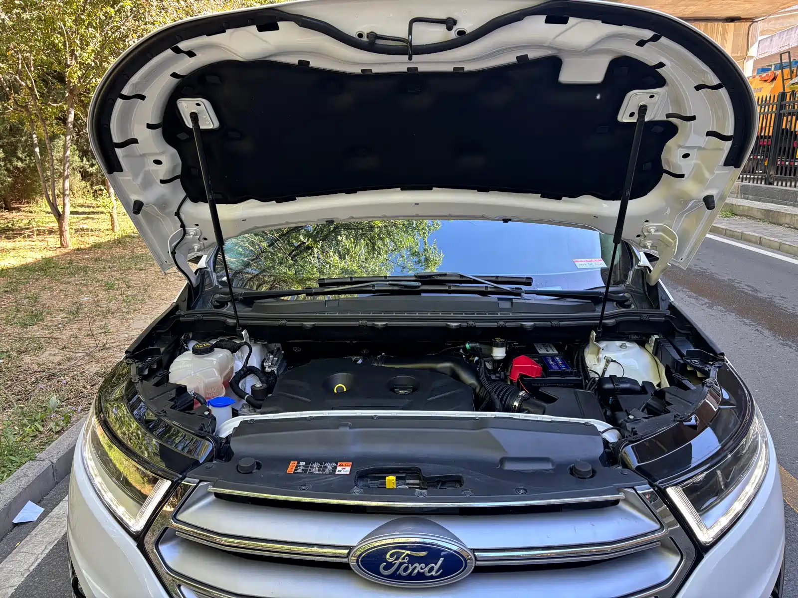 Фото 19 - Ford Edge