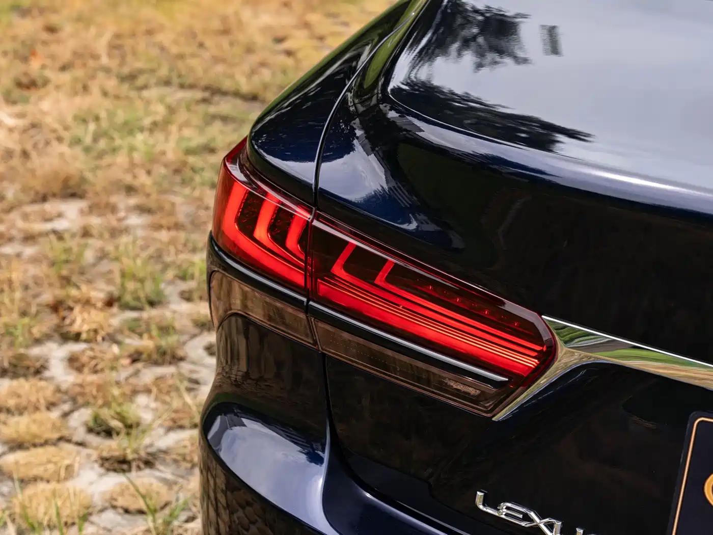 Lexus LS, миниатюра 7