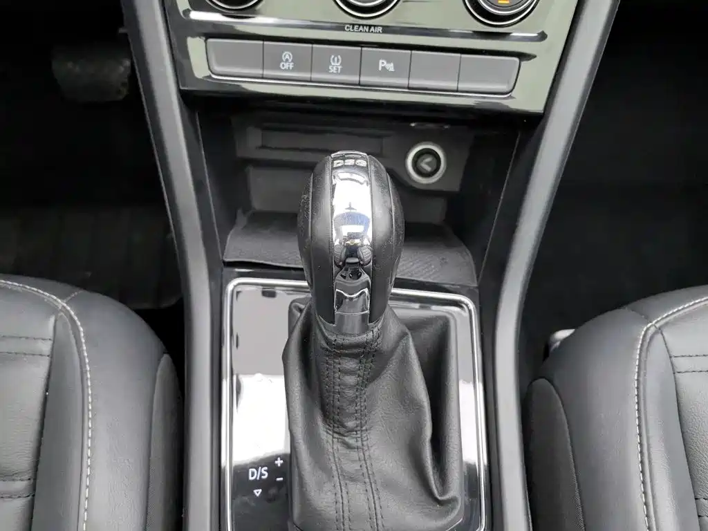 Volkswagen Touran 2016 2016 Touran L 280TSI DSG Elegance