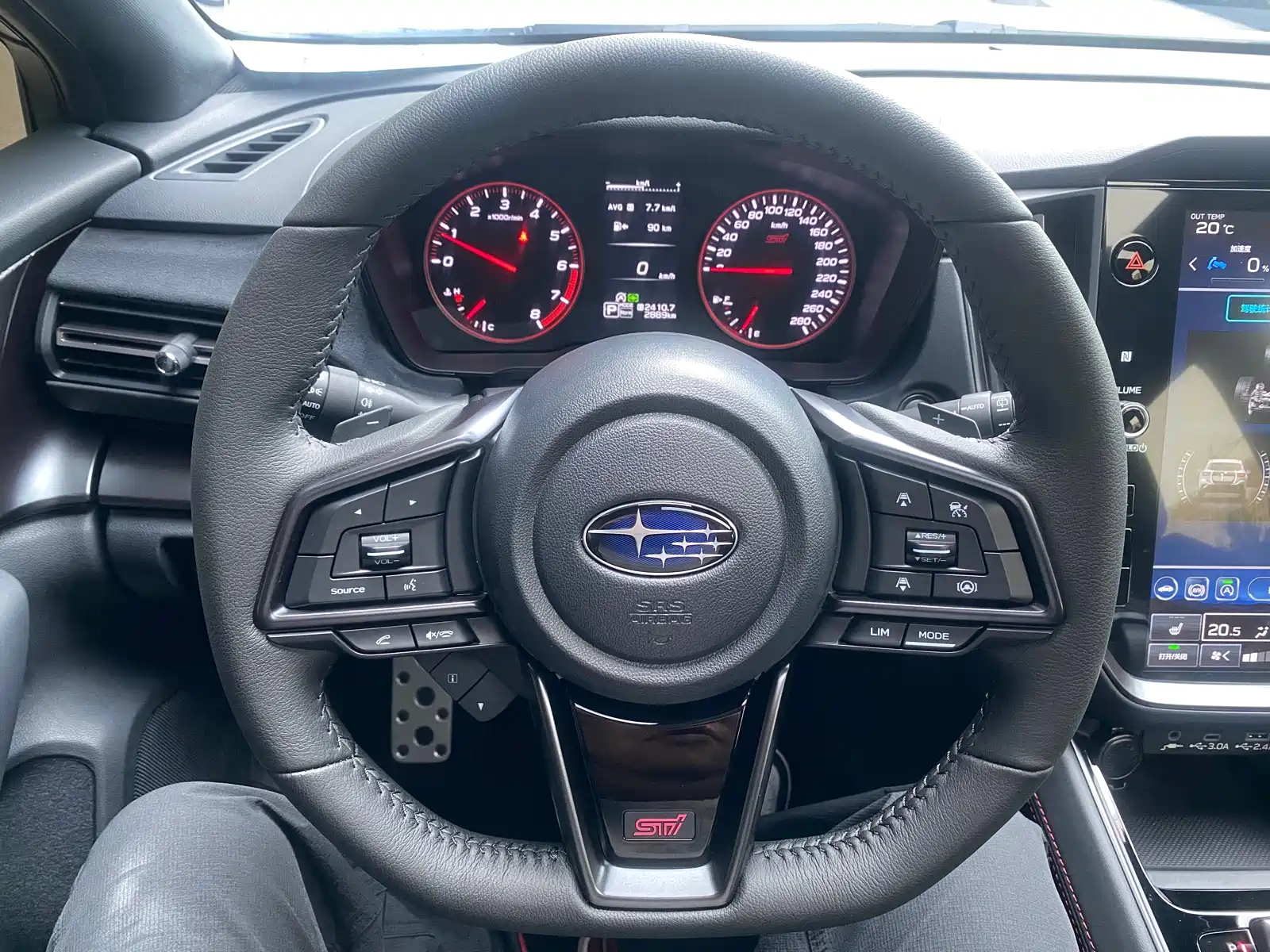 Фото 13 - Subaru WRX