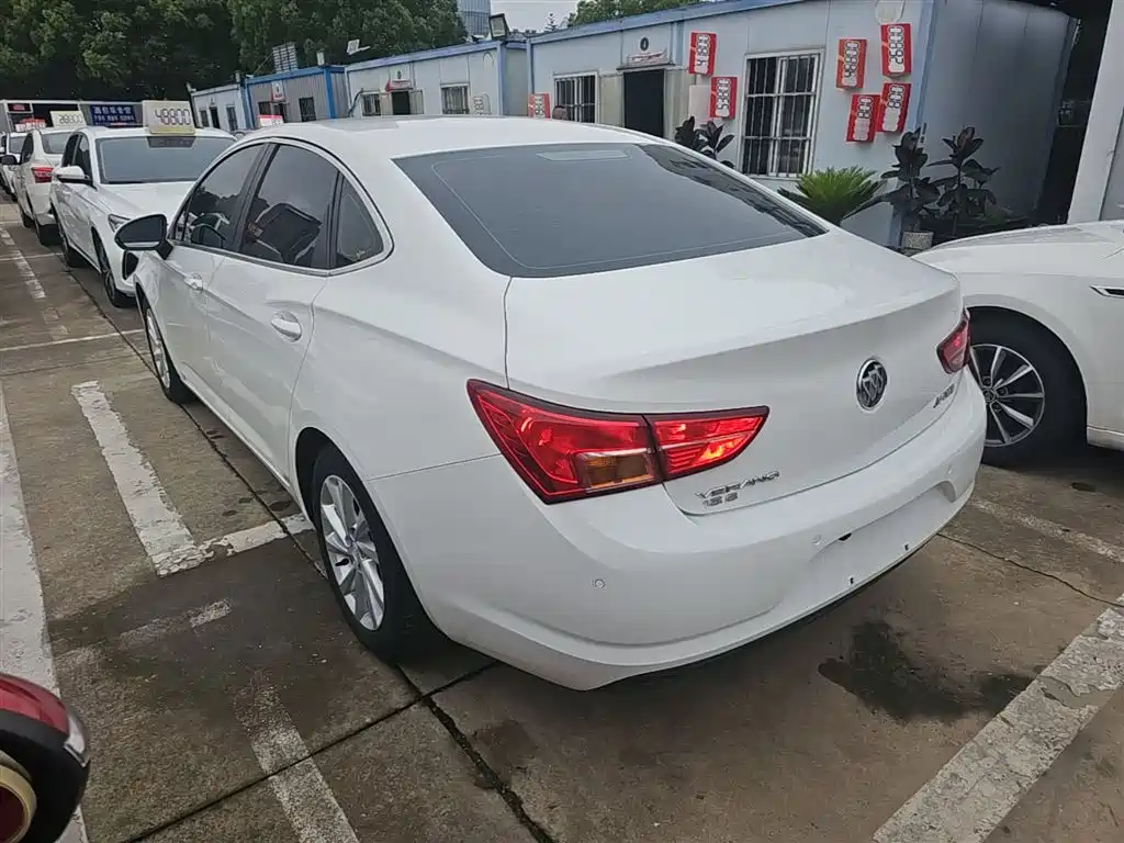 Buick Verano 2018 Sedan 15S Automatic Progressive фото 5