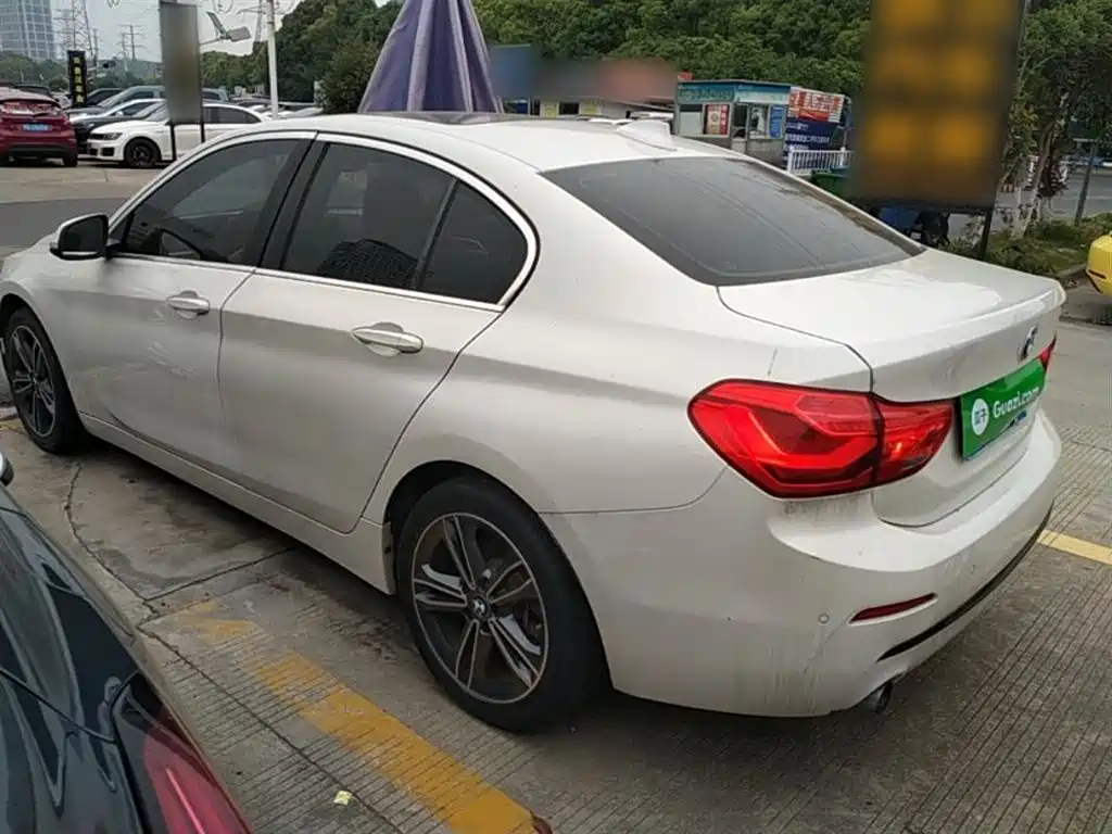 BMW 1 Series 2018 Facelift 118i Sport фото 5