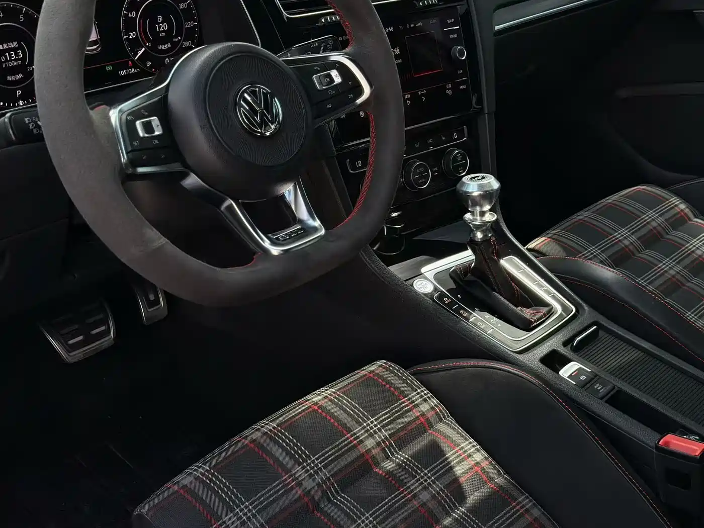 Volkswagen Golf GTI 2018 2.0TSI GTI фото 4