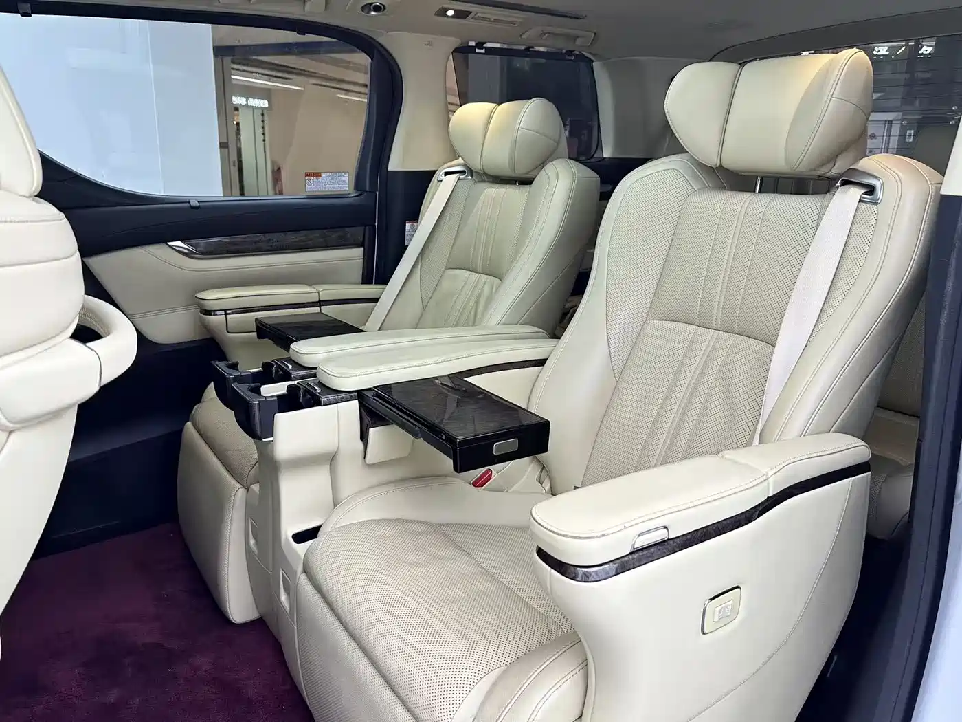 Toyota Alphard 2018 3.5L Premium фото 6