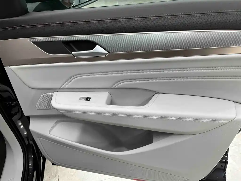 Volkswagen Talagon 2023 380TSI 4WD R-Line Touring Edition фото 10