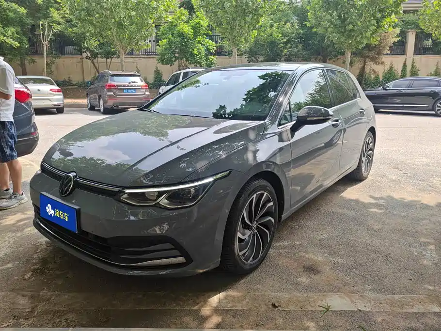 Volkswagen Golf 2023 Facelift 200TSI DSG Pro