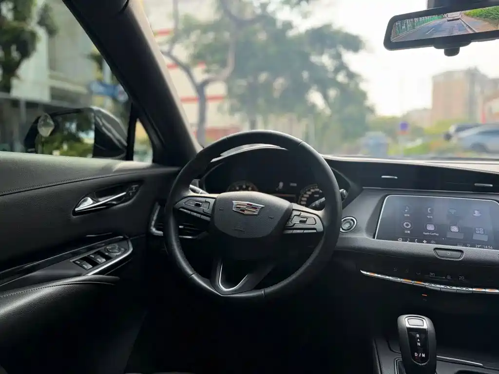Cadillac XT4 2019 2018 28T 2WD Luxury Sport Type