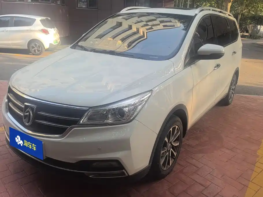 Baojun 730 2019 2017 1.5T Manual Trend 7-Seater China V