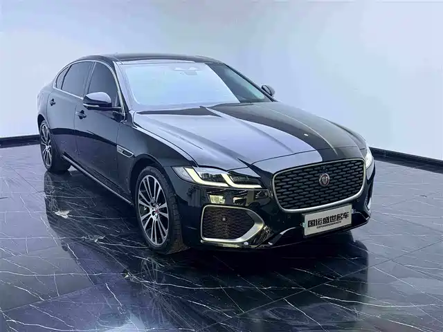 Jaguar XFL 2025 2.0T P250 FWD Luxury Edition — фото 3