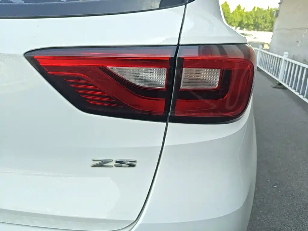 MG ZS 2018 2017 1.5L Manual Luxury Edition