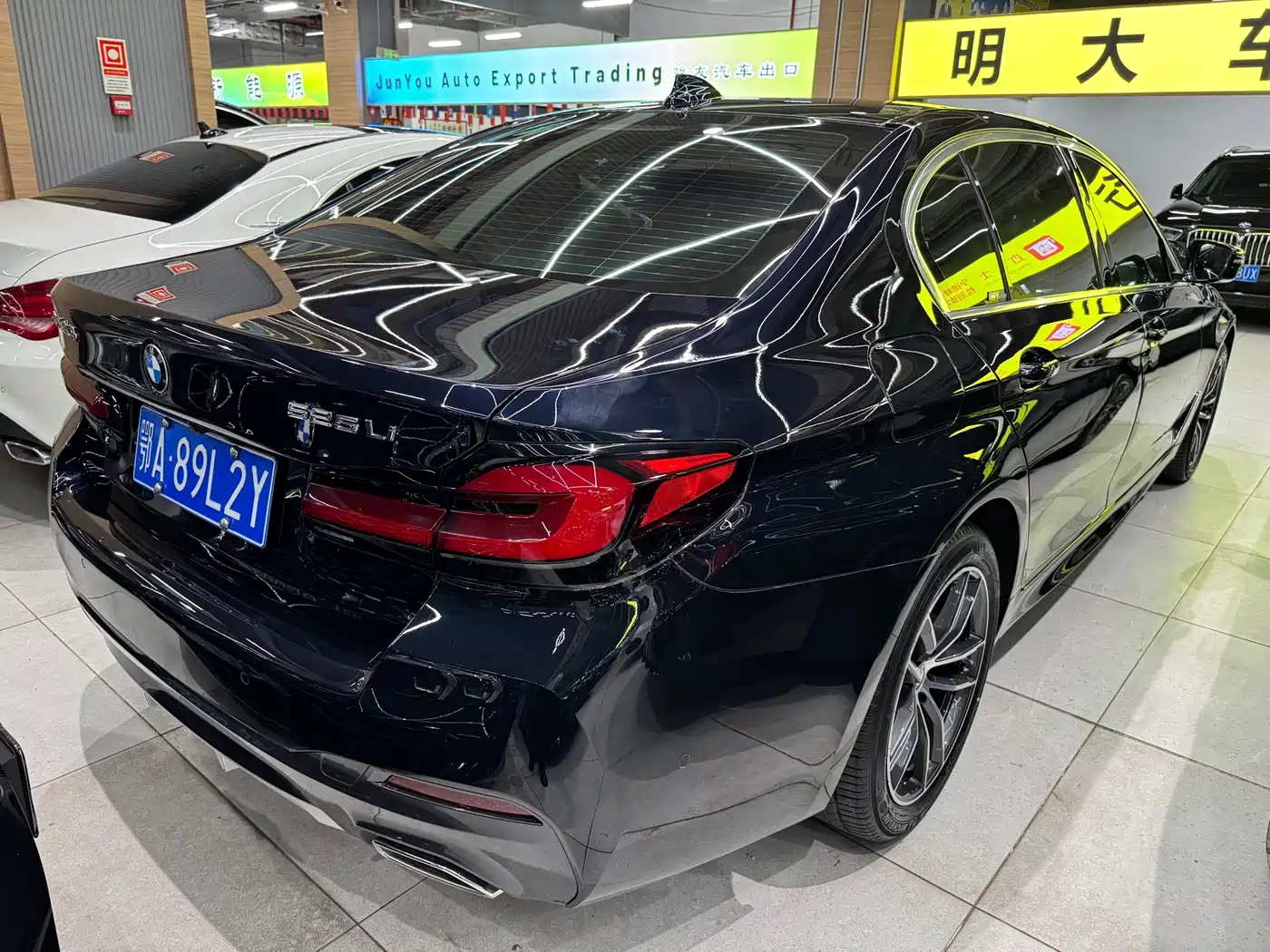 BMW 5 Series, миниатюра 9
