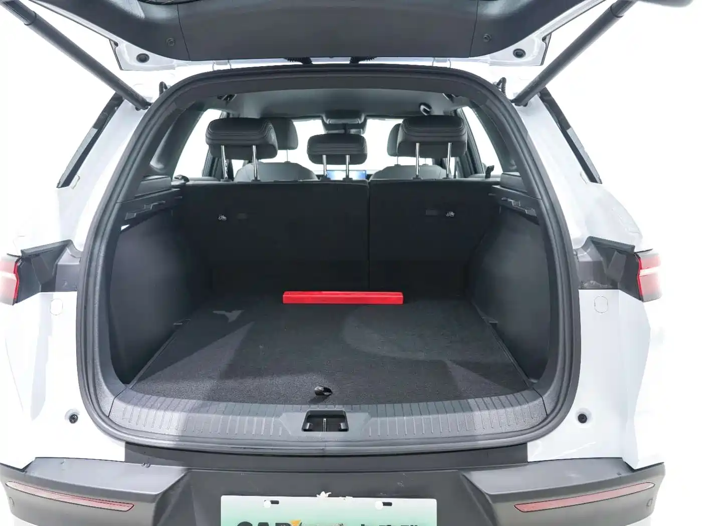 BYD Song Pro New Energy 2026 DM-i Smart Edition 133KM Superior фото 21