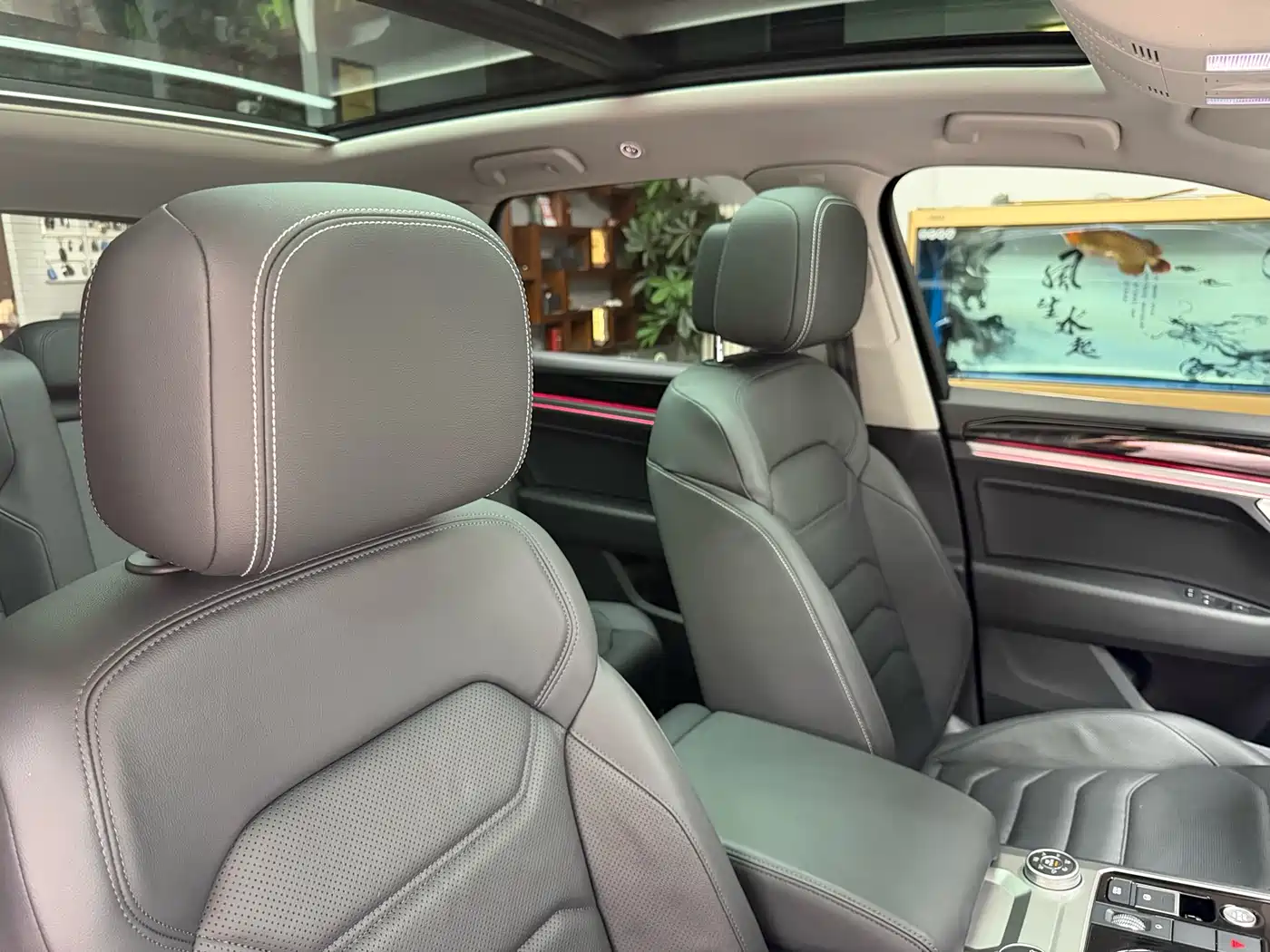Volkswagen Touareg 2019 2.0TSI Sharp Wing Edition China VI фото 40