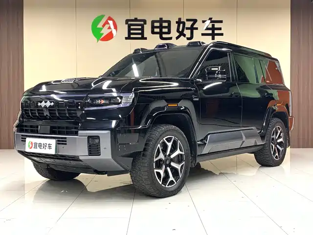  Fang Cheng Bao Leopard 8 2025 Zhiyong Flagship 7-Seater