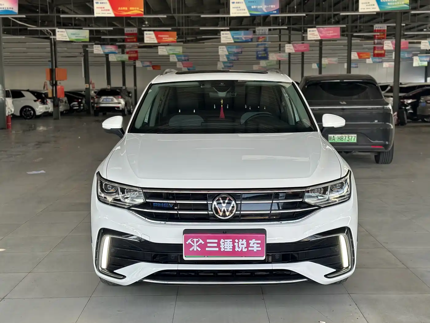 Volkswagen Tiguan L PHEV 2022 430PHEV Plug-in Hybrid Premium фото 2
