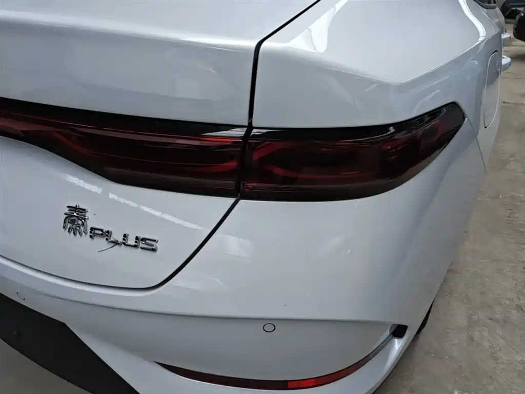 BYD Qin PLUS 2026 DM-i Smart Edition 128KM Progressive фото 8