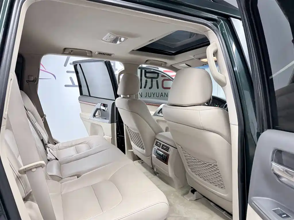 Toyota Land Cruiser 2012 4.0L Automatic GX-R фото 15