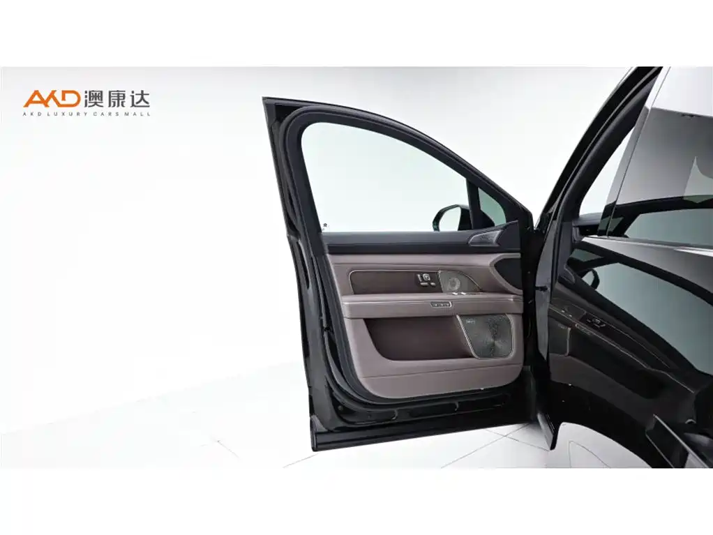 NIO ES8 2026 2025 Model 6-Seat Executive Luxury Edition