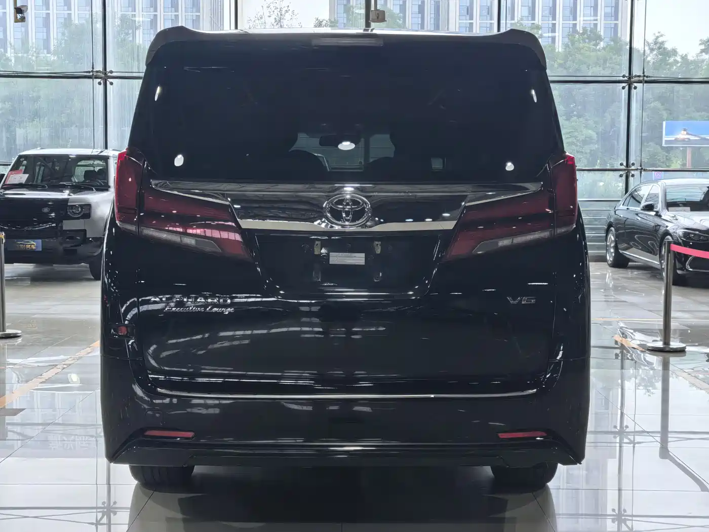 Toyota Alphard 2018 Facelift 3.5L Premium Edition фото 22