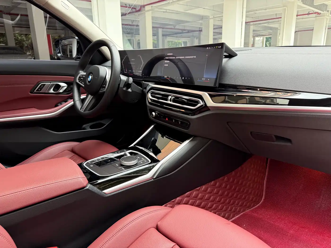 BMW 3 Series 2023 320Li M Sport Package фото 14