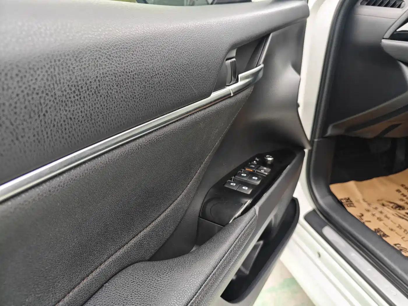 Toyota Camry 2019 2.5G Luxury Edition China VI фото 9