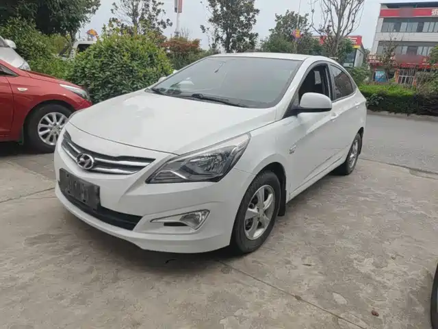  Hyundai Verna 2014 1.4L Manual Smart GLS
