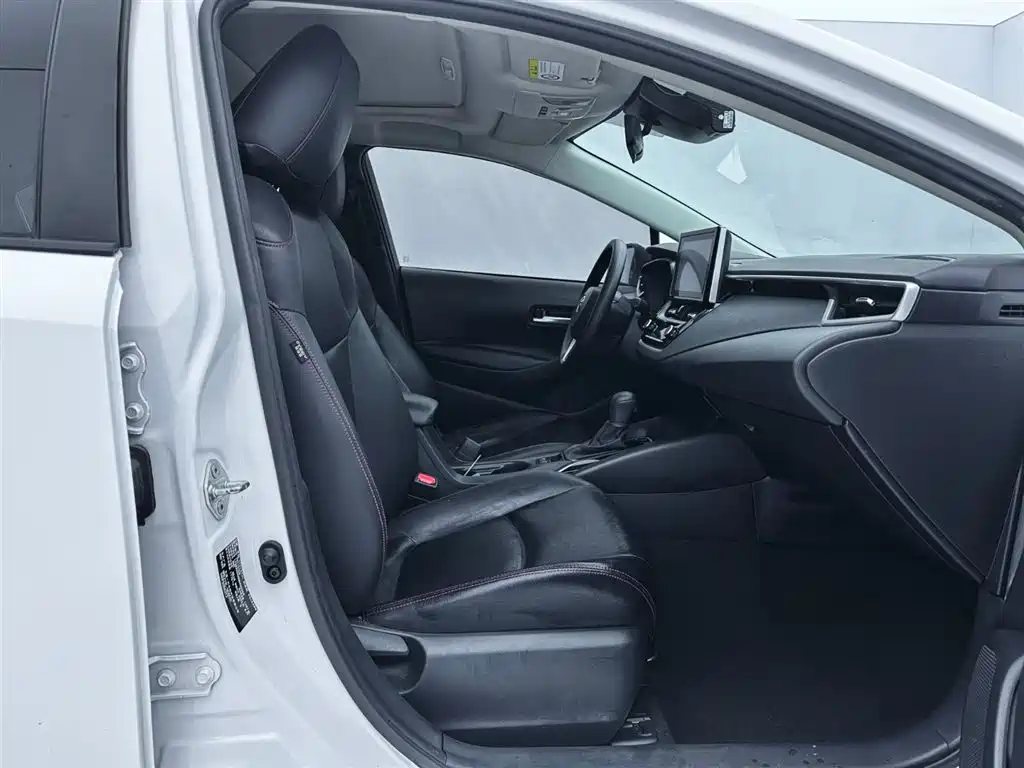 Toyota Corolla 2021 1.2T S-CVT Elite PLUS Edition фото 14