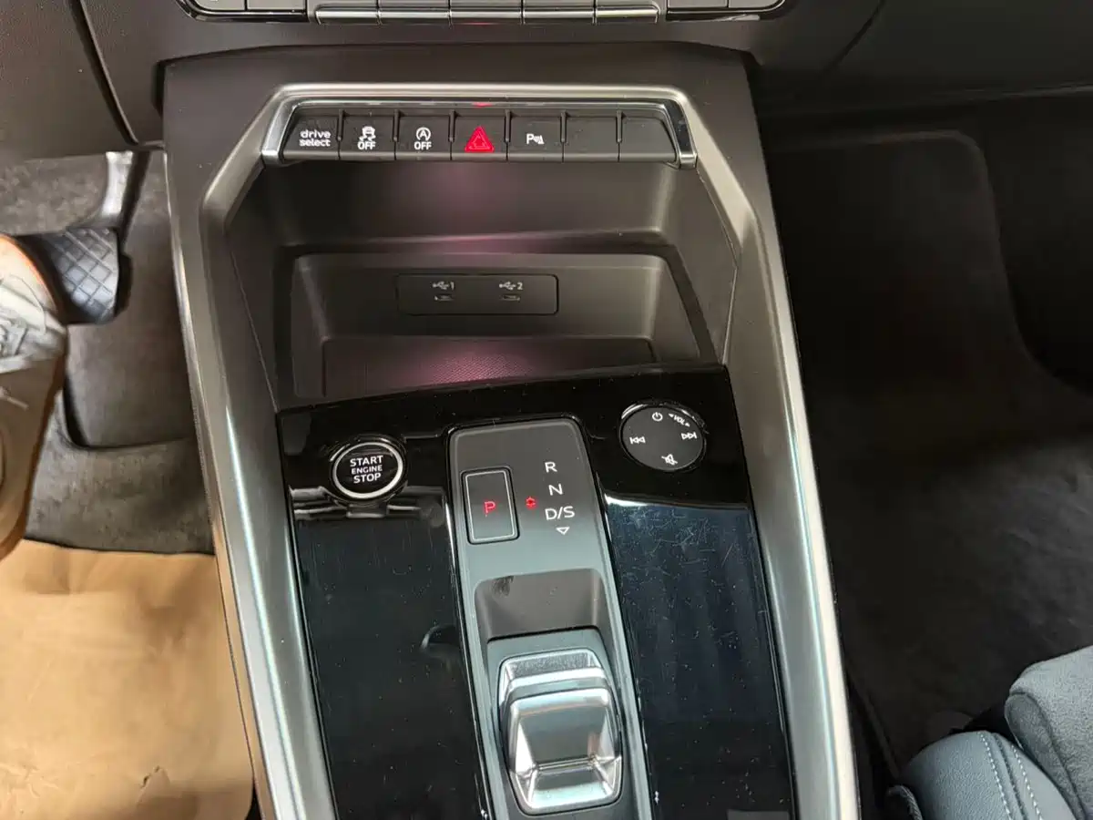 Audi A3 2023 A3L Limousine 35 TFSI Luxury Sport фото 19