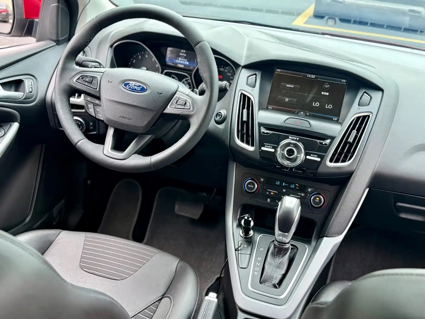 Photo 17 - Ford Focus