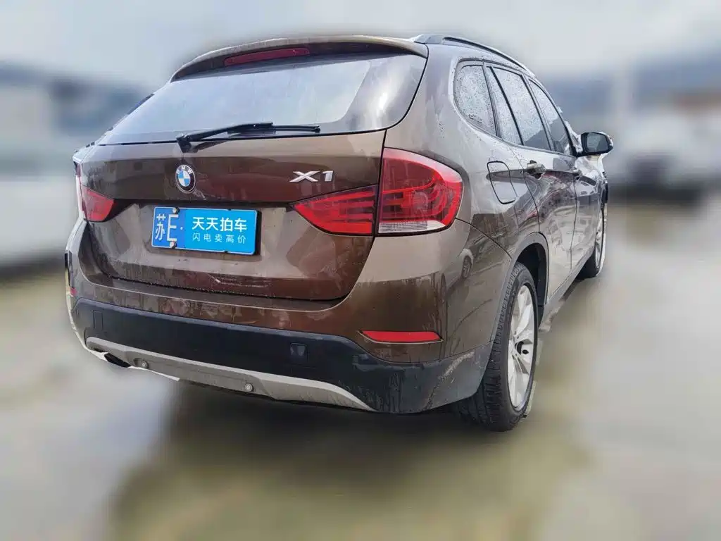 Фото 2 - BMW X1