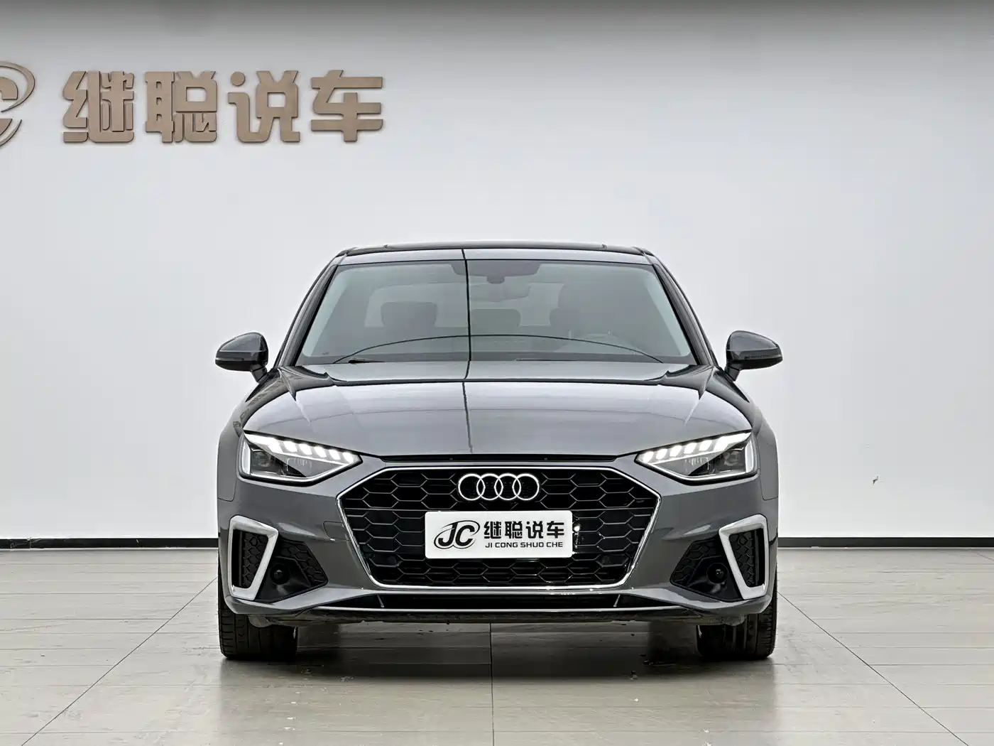 Audi A4L 2020 40 TFSI Fashion Dynamic Edition фото 2
