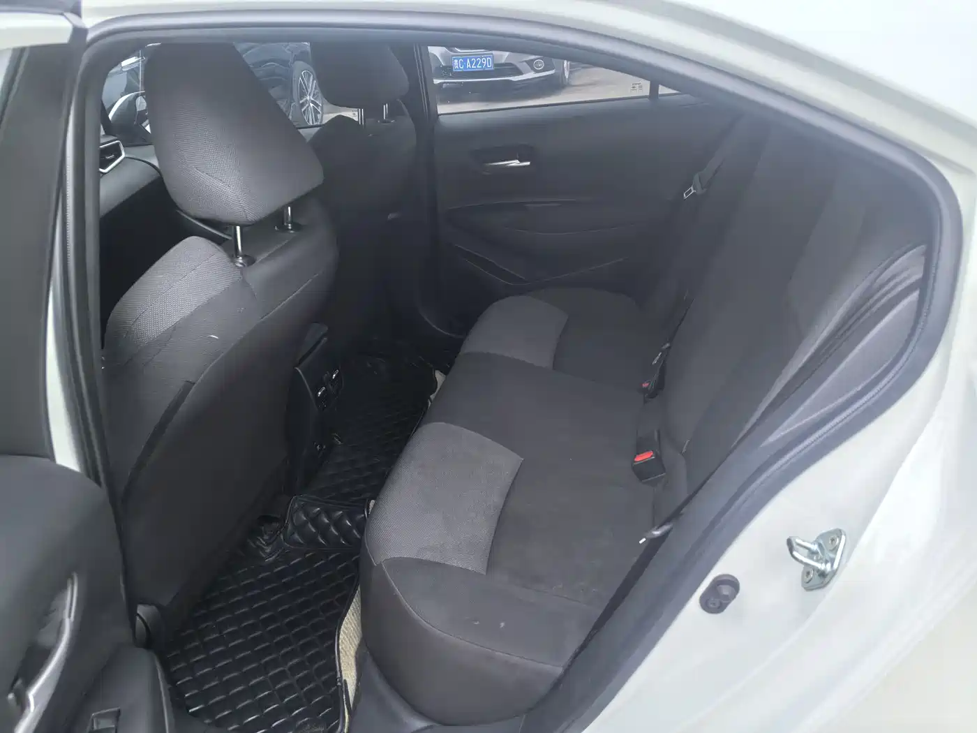 Toyota Levin 2023 185T CVT Luxury фото 8
