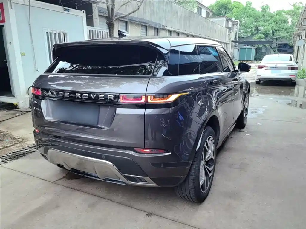Land Rover Range Rover Evoque 2023 Range Rover Evoque L 249PS Luxury Edition фото 7