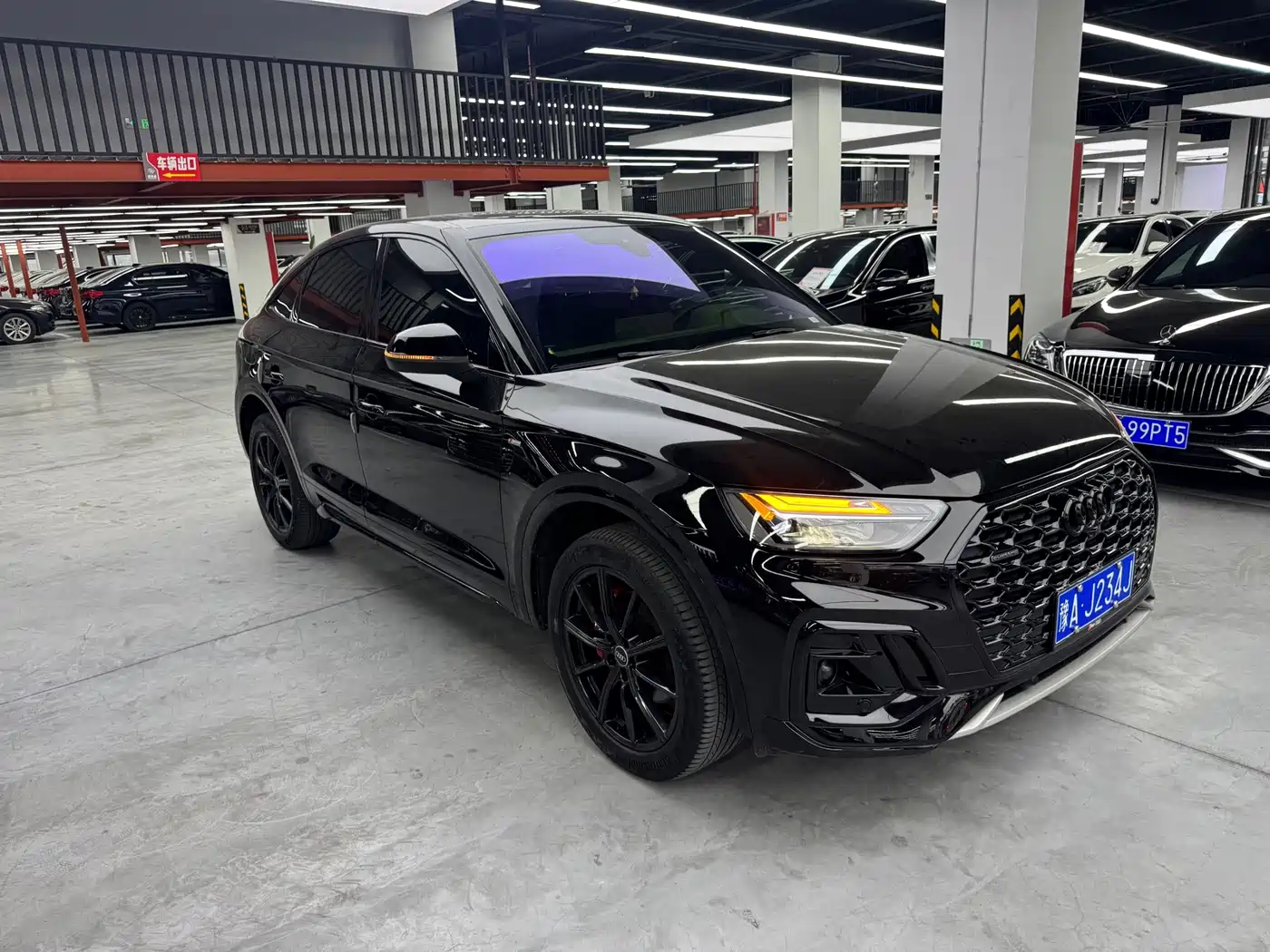 Фото 3 - Audi Q5L