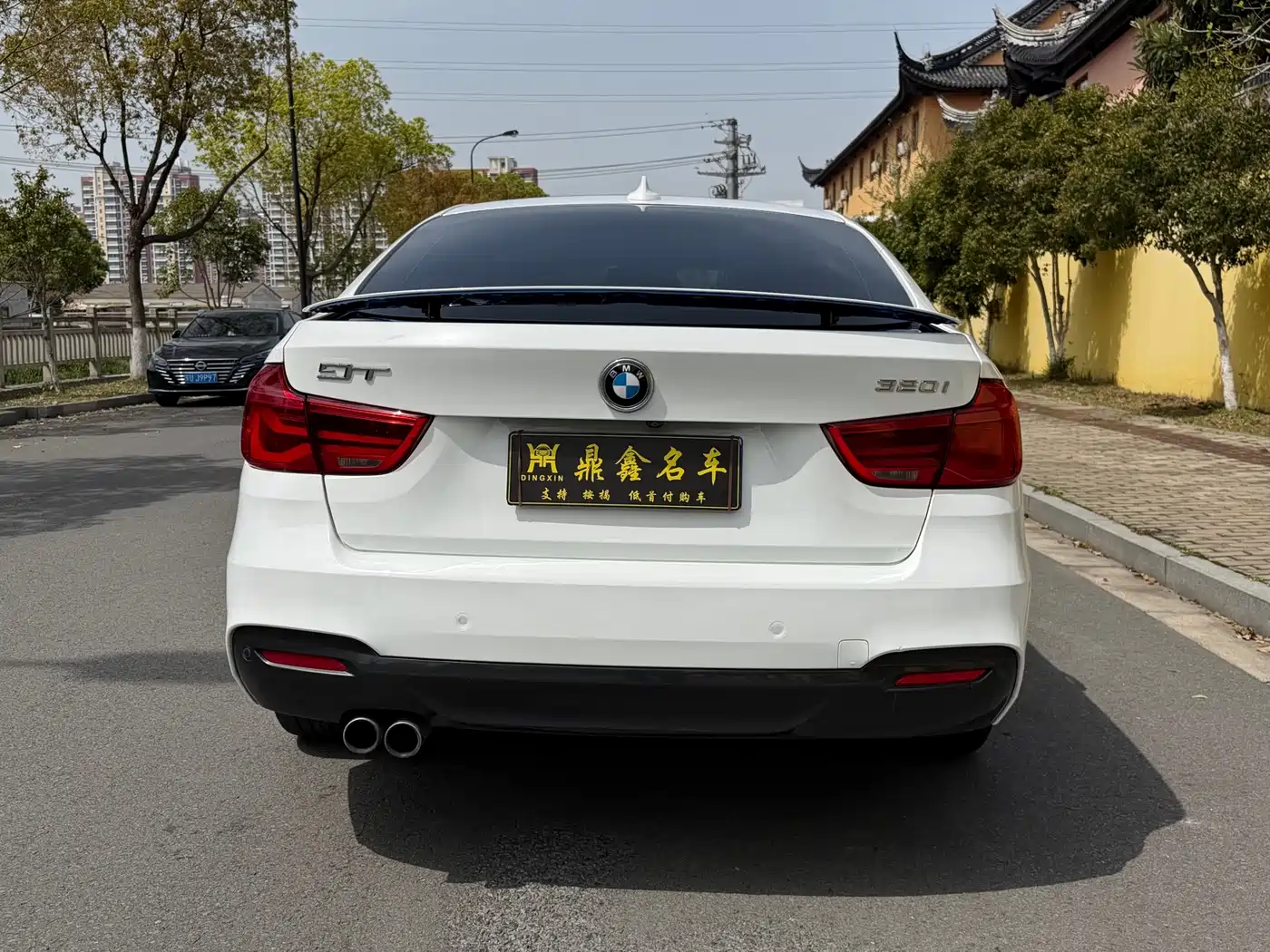 BMW 3 Series GT 2019 320i M Sport Model фото 10