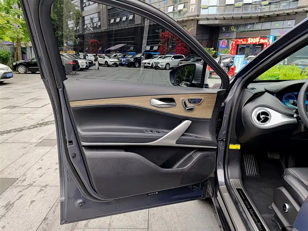 Denza X 2020 Model PHEV Flagship Edition фото 6