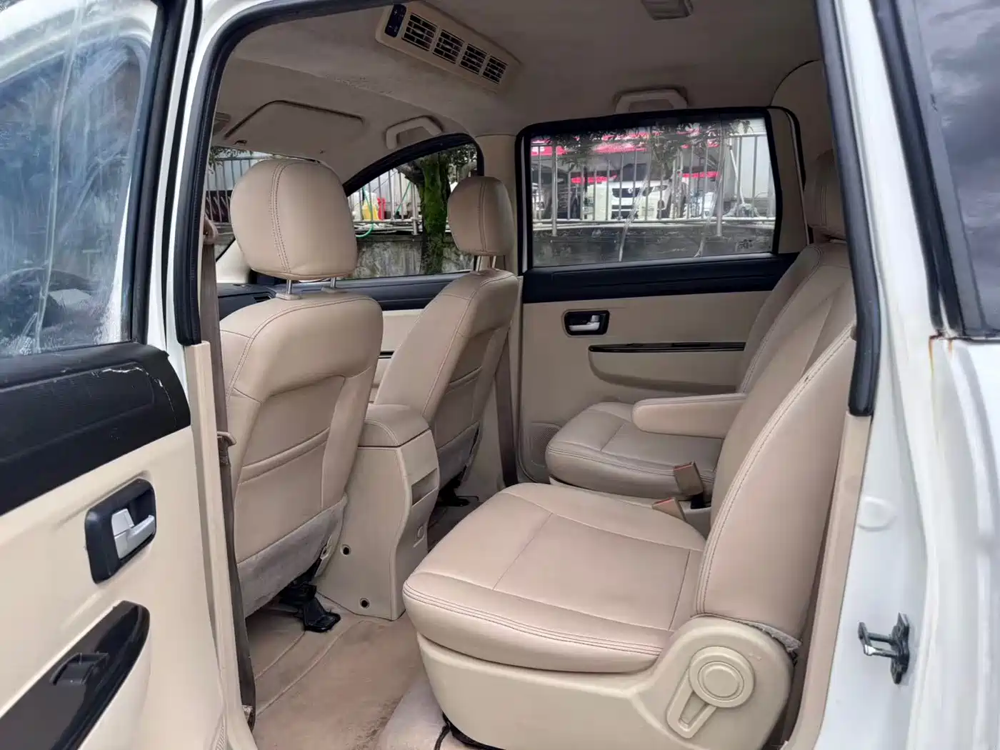Dongfeng Fengguang Fengguang 360 2015 2015 Model 1.5L Manual Comfort 5-seater China IV
