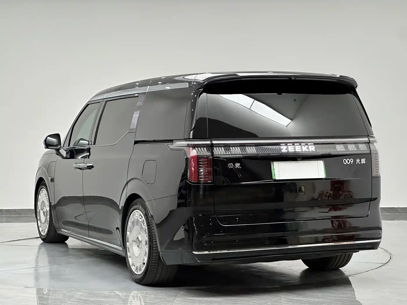 ZEEKR EXTREME KRYPTON 009