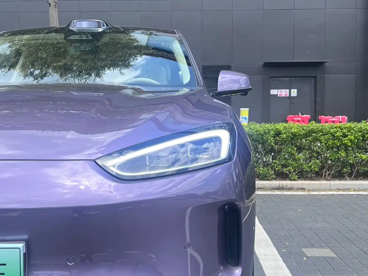 AITO Wenjie AITO M5 2025 Extended Range Ultra AWD фото 4