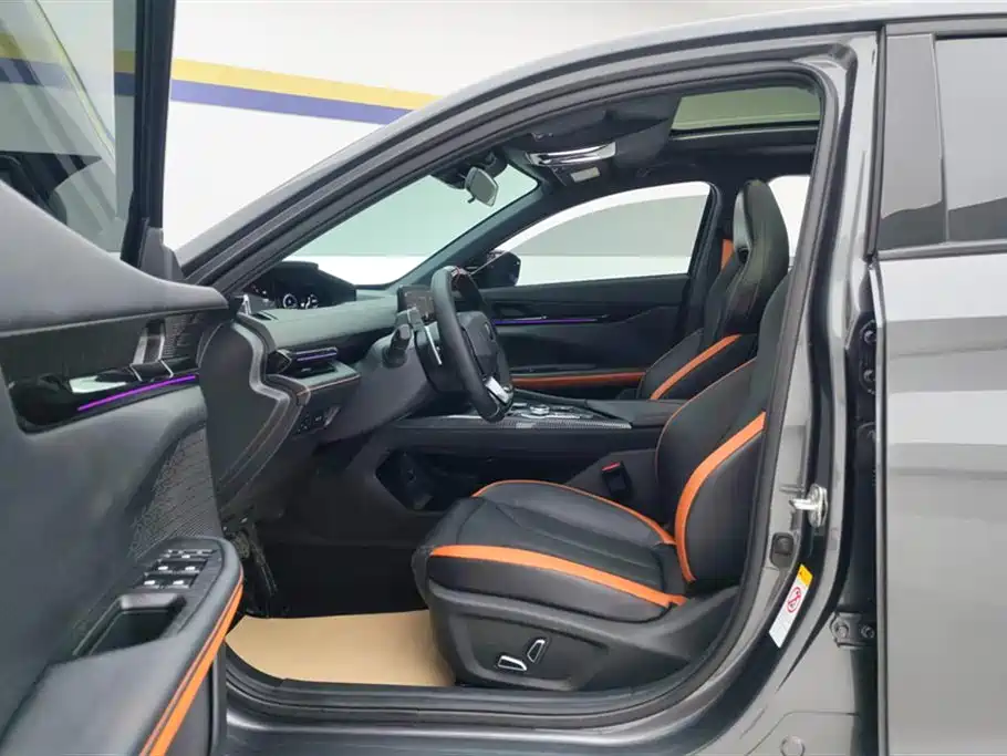 CHANGAN UNI-V
