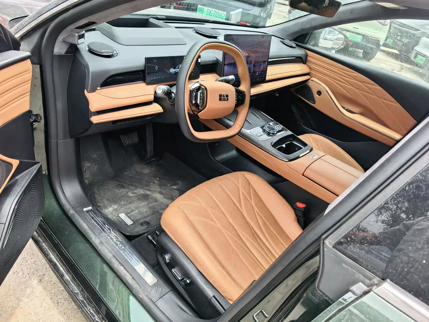 Geely Galaxy Galaxy Xingyao 8 2025 130km EM-P Starship Edition фото 10